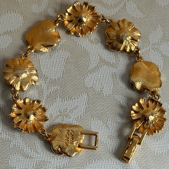 VTG MMA Imperial Wildflower Hand Enameled 22K Gold & Czech Crystals Bracelet - Picture 8 of 9